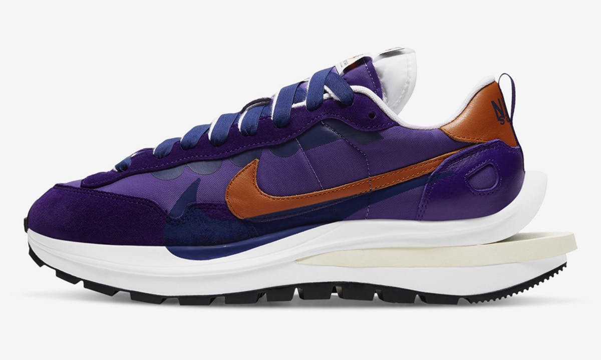 nike sacai vaporwaffle snkrs